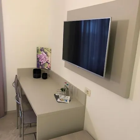فندق مبيت وإفطار Estercarlo